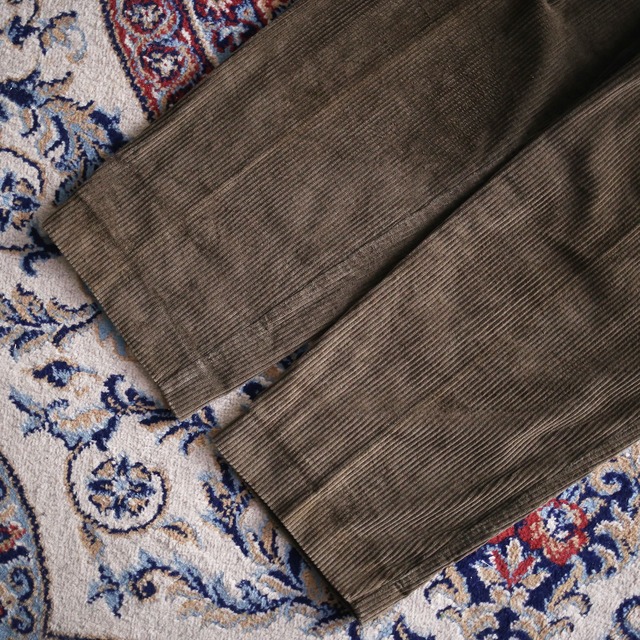 2-tuck tapered silhouette khaki wide corduroy pants