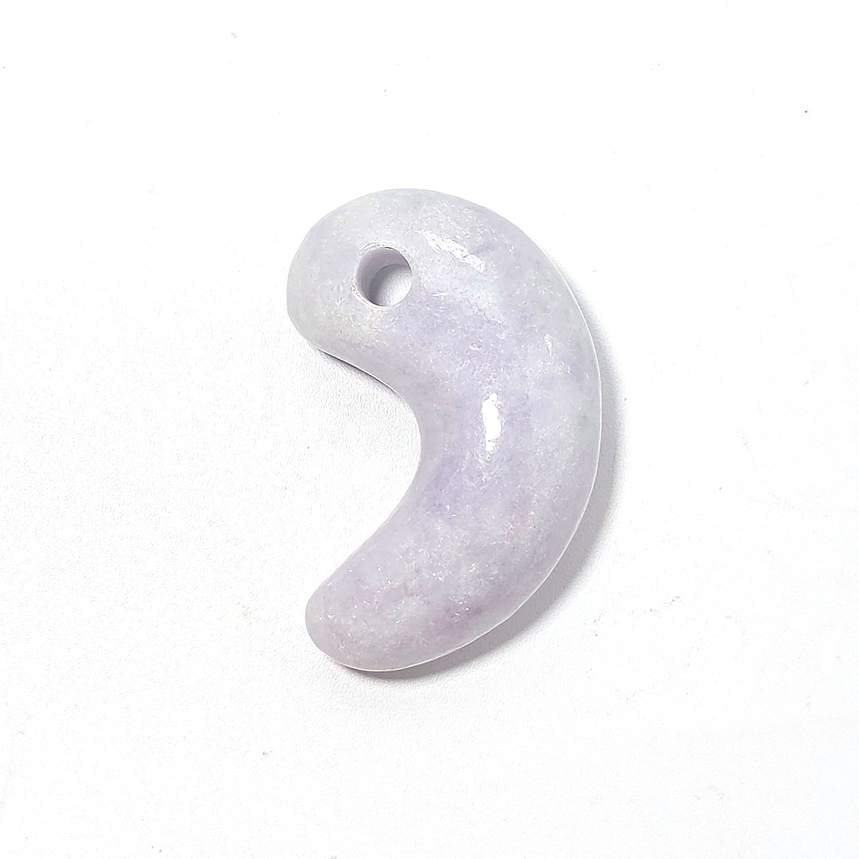 八尺瓊勾玉 | 糸魚川翡翠工芸家 赤羽可行BASE