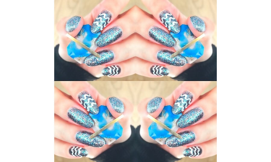 シアテ ロンドン Ciate London Mini ノーティー オア ナイス ネイルポリッシュ Naughty Or Nice ミックス ラメ マニキュア C2114m Manibar Annex 世界の優良品セレクトshop