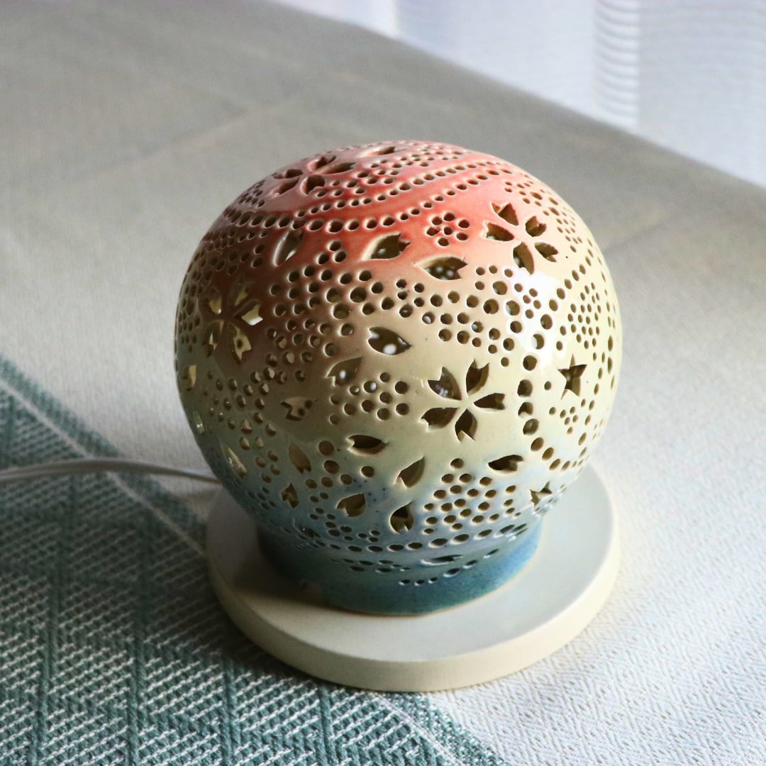 手作り陶器 手彫り桜のランプシェード♡ ソケット付き‼︎ T- 4