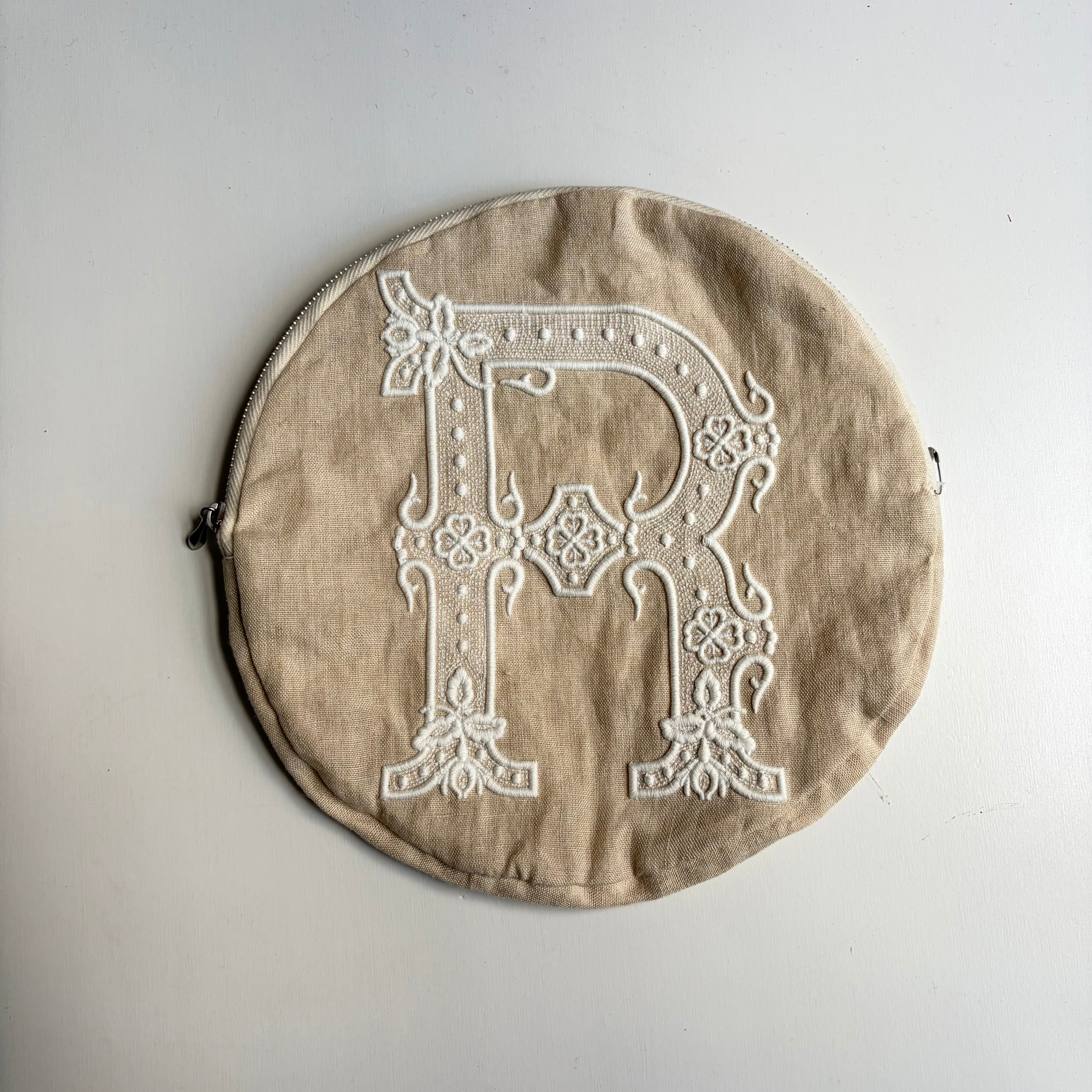 R&D.M.Co-/OLDMAN'S TAILOR / オールドマンズテーラー EMBROIDERY CIRCLE POUCH (L) /エンブロイダリーサークルポーチ(L) #8004 ANTIQUE WHITE