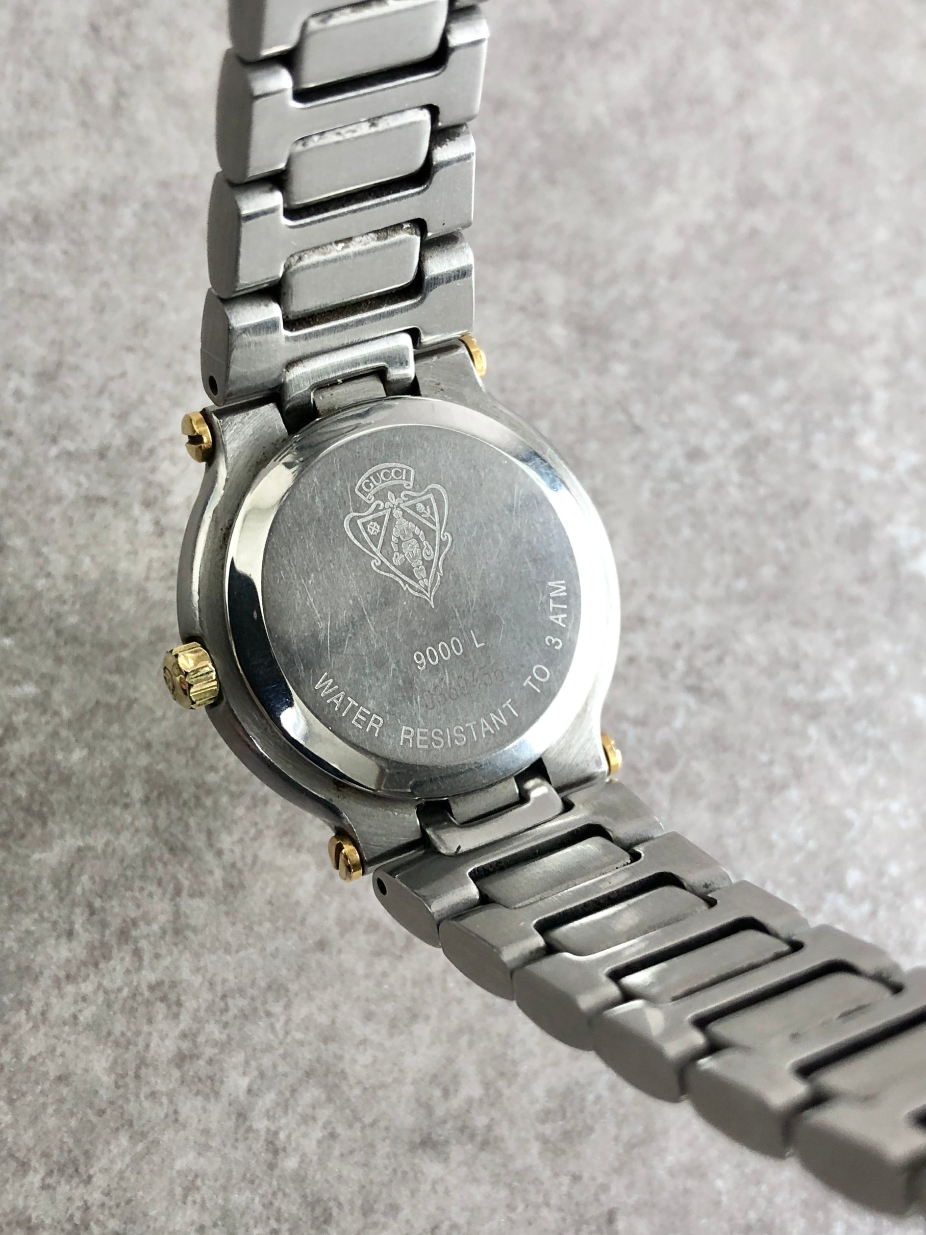 GUCCI グッチ 腕時計 ゴールド×シルバー ロゴ ステンレススチール