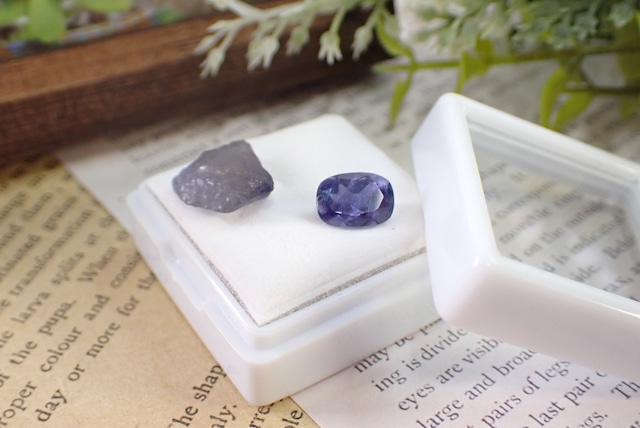 【原石セット】アイオライト 1.21ct/3.24ct 　[C2−87]