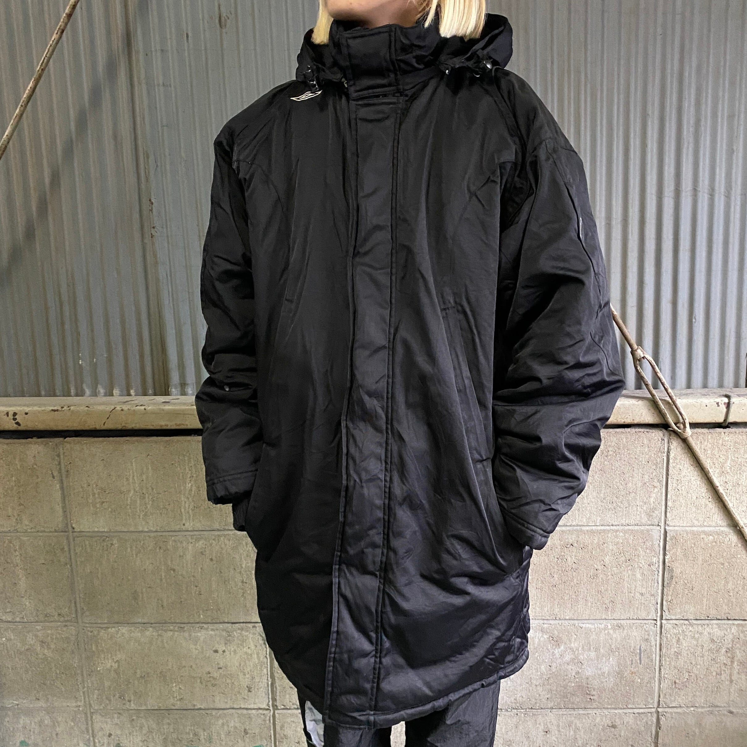 UMBRO アンブロ ロゴ刺? 中綿 ベンチコート フード着脱 メンズM 古着 