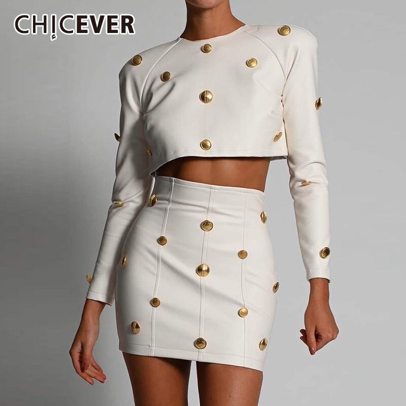 CHICEVERPuツーピースセット女性Oネック長袖パッチワークリベットショートトップウエストミニスカートセット2021服 ロング 6base595283754348