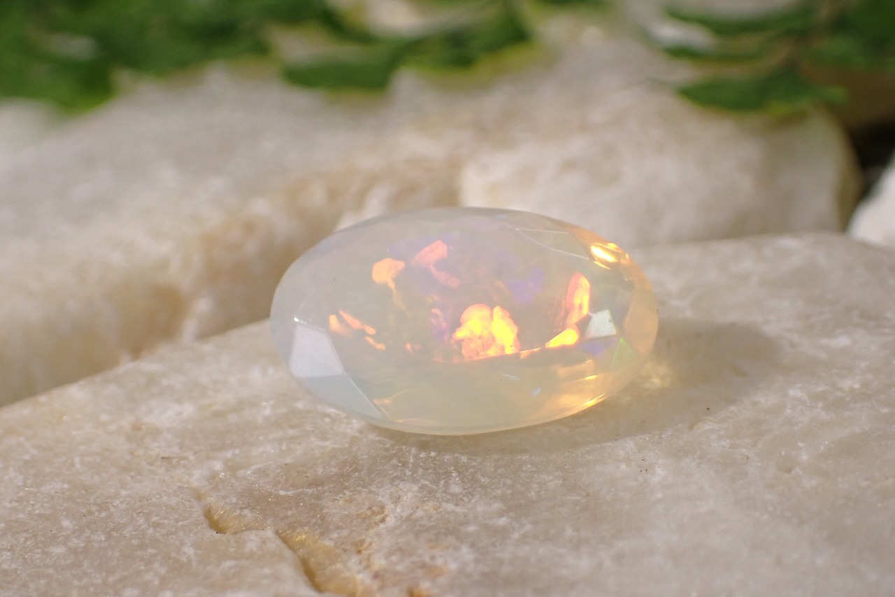 エチオピアオパール　3.42ct　[C6‐483]