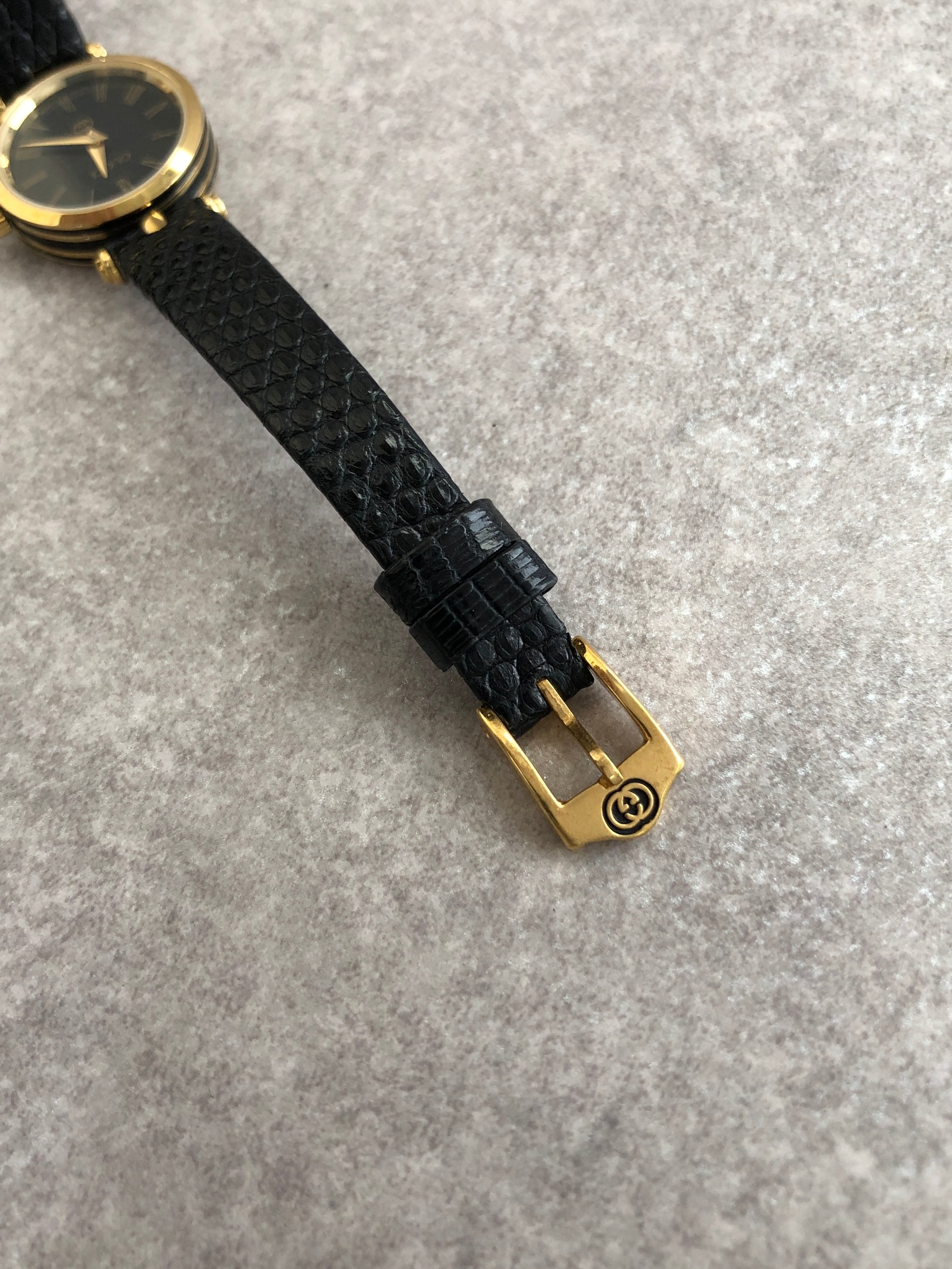 GUCCI グッチ 腕時計 ブラック ラウンドフェイス ローマ レザー