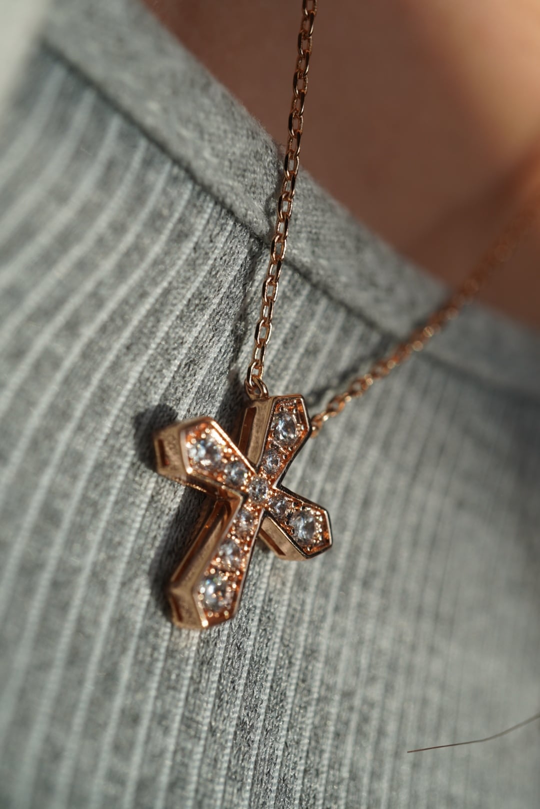zirconia cross necklace [004] | SASSY ANGEL