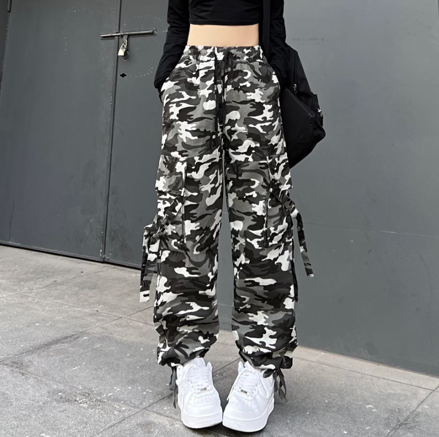 レディース ボトムス カジュアルパンツ 迷彩 ダンス ストリート かっこいい オルチャン 韓国ファッション 2591 Amouretvie 韓国系 モード系 個性的ファッションの通販サイト
