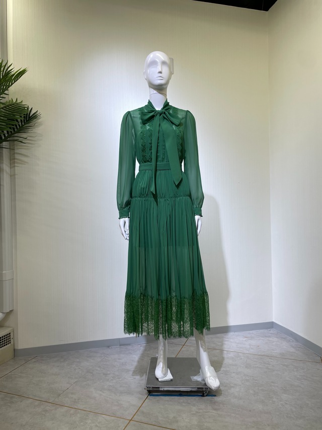 【新品DRESS 564】ボウタイリボン レース 切替 ティアード プリーツ シフォン ミモレ丈 ロングドレス グリーン ワンピース インポートドレス 海外ドレス【Self-Portrait】