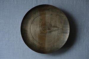 千筋皿　245mm　鉄媒染