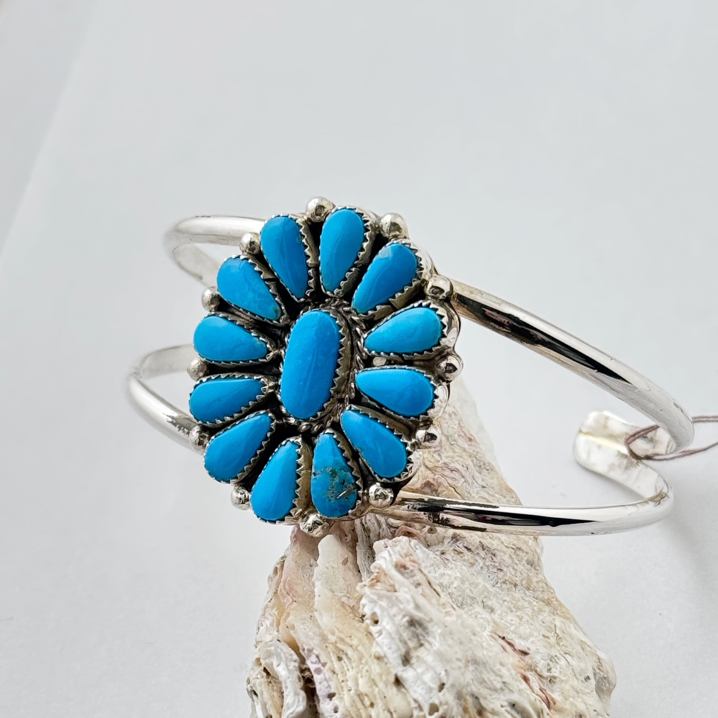Harpo ターコイズ　ワイドフラワーバングル　インディアンジュエリー Indian Jewelry 》 【一点物再入荷】ターコイズ フラワー バングル