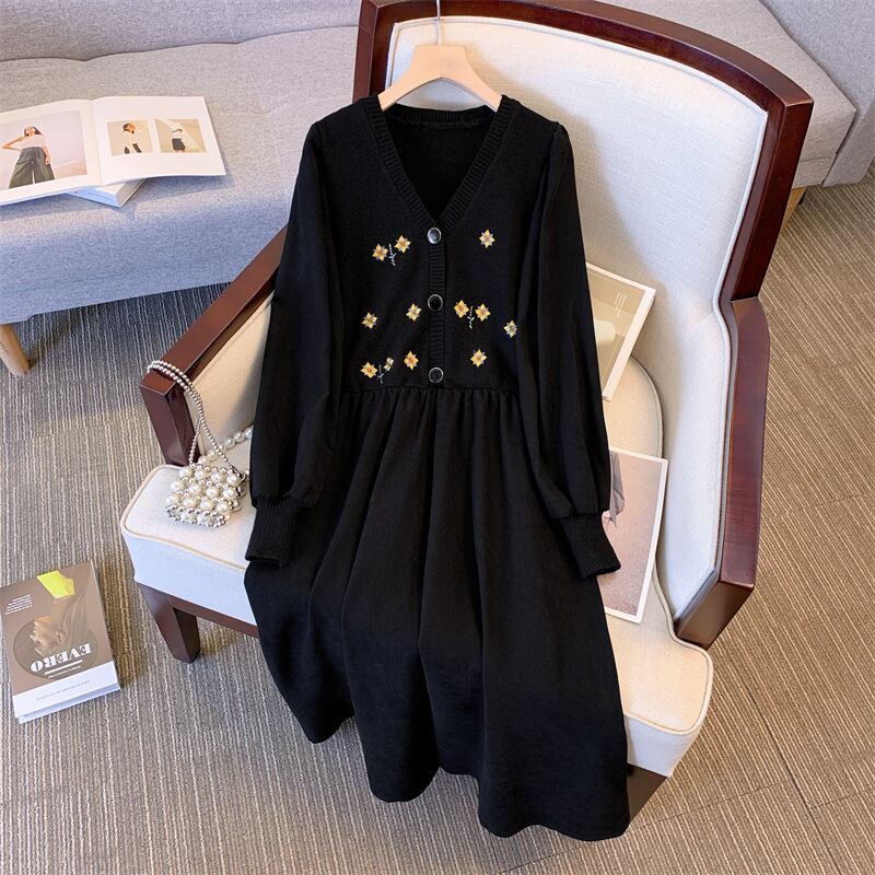 【新作】【送料無料】 プラスサイズの秋冬の太ったmmの新しいスタイル、優しくて高級感のある、年齢を減らして痩せる黒のドレス 0215664032074