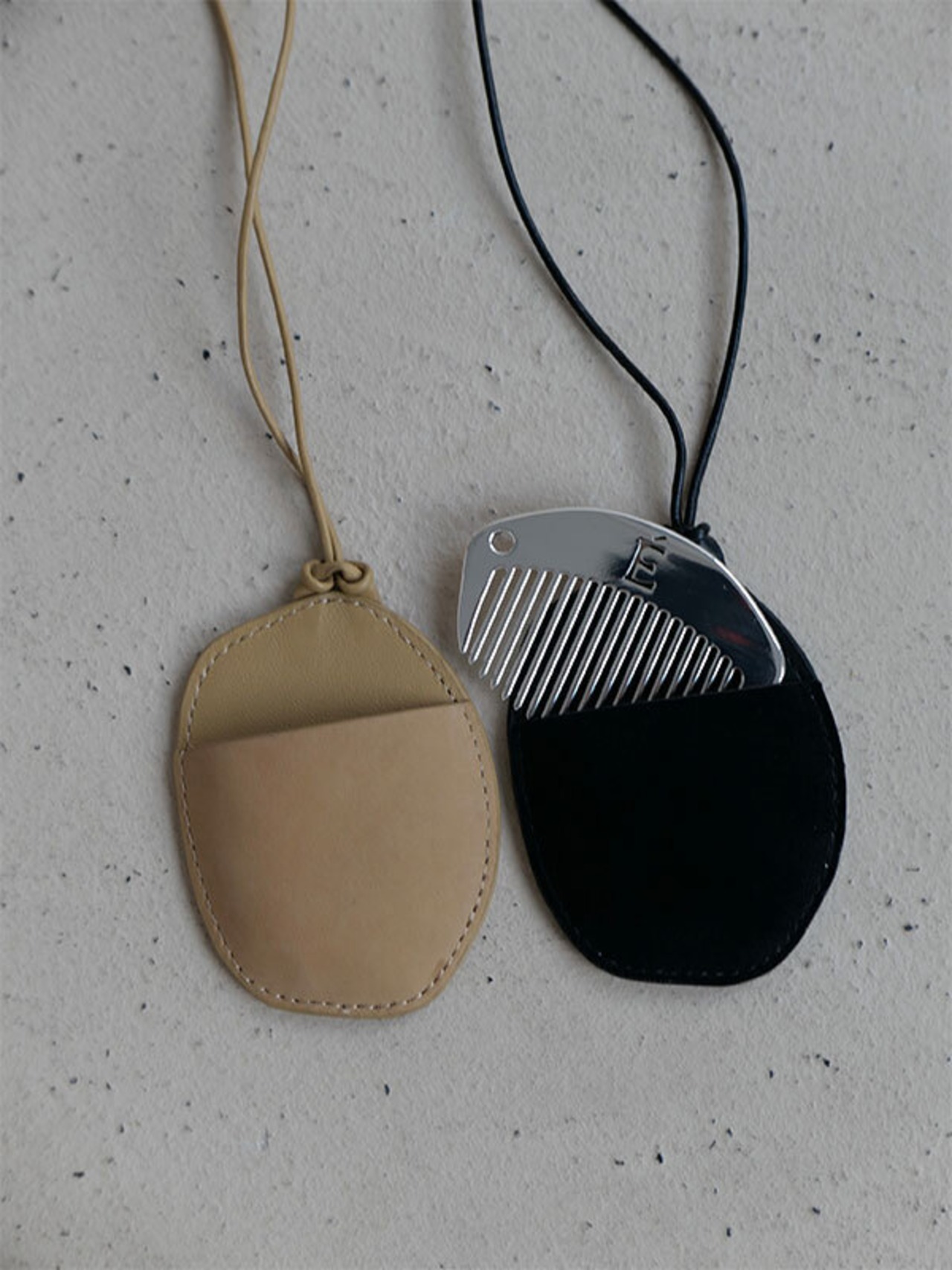 ETRE TOKYO ネックコードコームネックチャーム