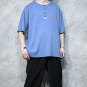 LEVI’S henry neck thermal tee