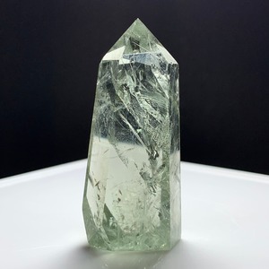 10.癒しのグリーンの色合い♪プラシオライト ポイント