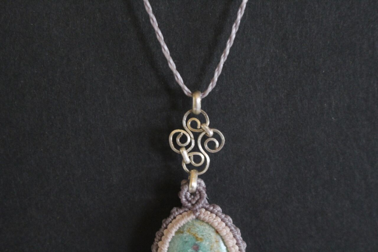 Ruby in Fuchsite silver925 wire work micro macrame pendant