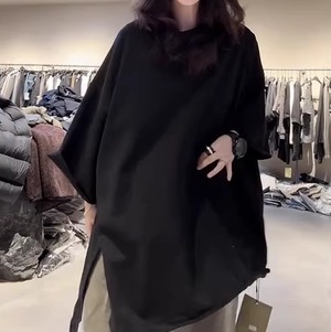 レディース トップス カットソー Tシャツ 半袖 イレヘム クルーネック オーバーサイズ かわいい シンプル カジュアル おしゃれ かっこいい こなれ感 ラフ ルーズ 個性的 クール 存在感 ベーシック アクティブ 無地 春 夏 秋 ロングシーズン デート 旅行 女子会 休日 ショッピング コンサート ライブ お花見 カフェ ランチ 楽ちん プチプラ 普段使い 着回し インスタ映え L XL 2XL 3XL 4XL 大きいサイズ ゆったり ゆる カラバリ 黒 ブラック グレー ベーシックカラー 大人カラー