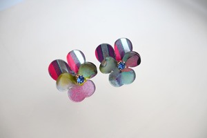 "Viola" flower  ピアス
