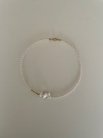 大ぶりバロックパールとガラスパールのチョーカーネックレス