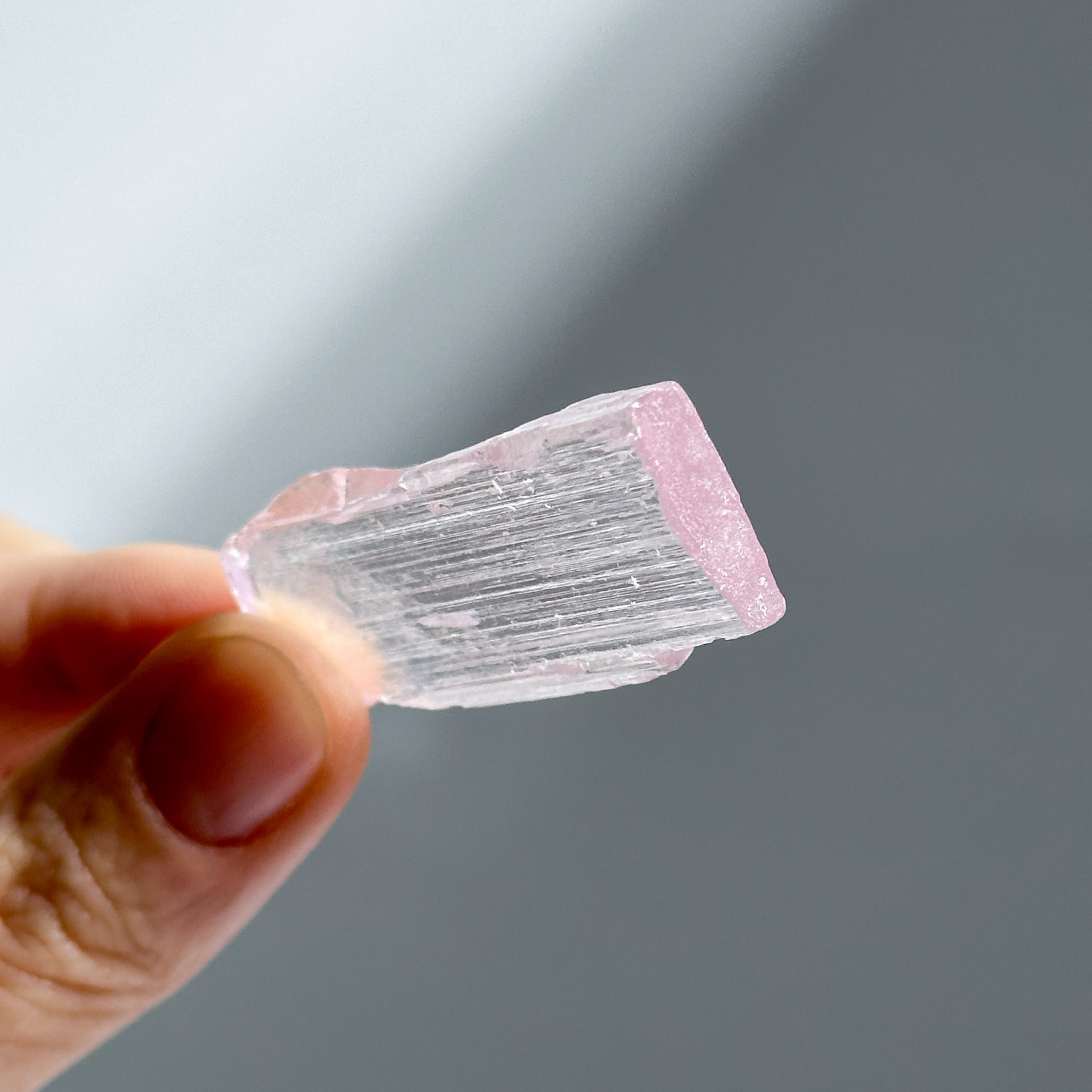 ハイクォリティ】クンツァイト 原石81◇ Kunzite ◇天然石・鉱物