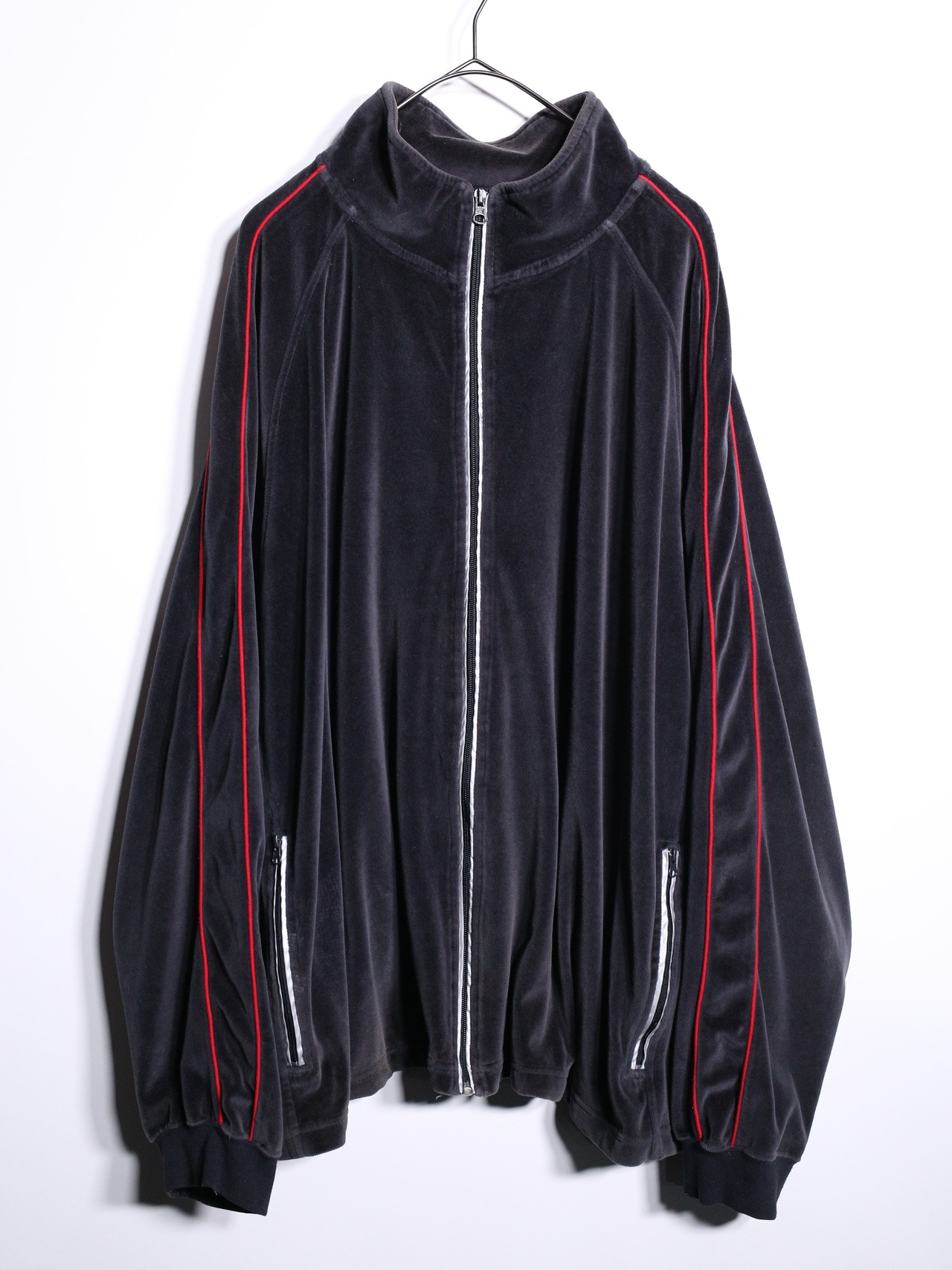 XXL over silhouette piping design black velour track jacket - 6
