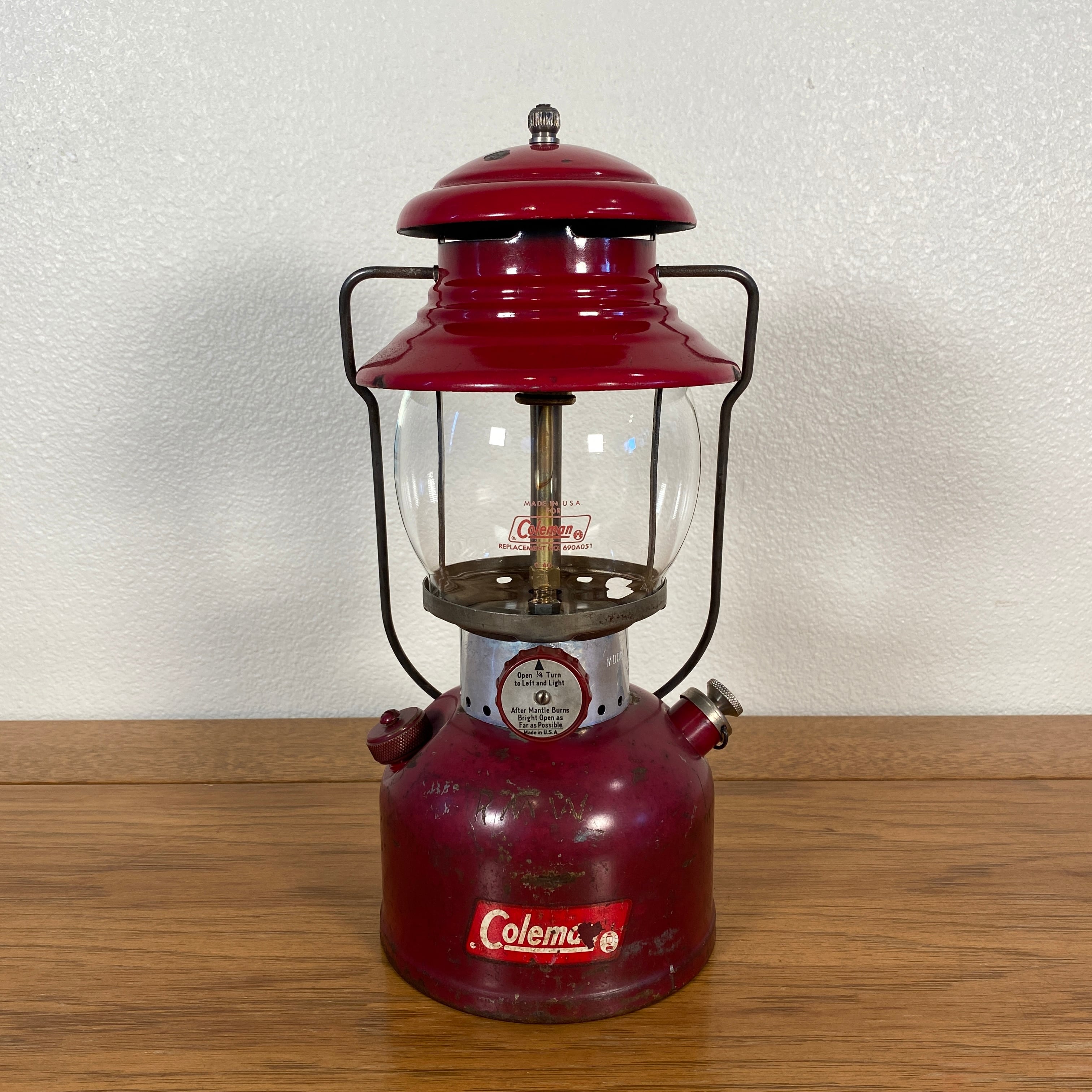#687【1961年10月製造】200A 希少 バーガンディ コールマン ビンテージ ランタン ※フルレストア済み