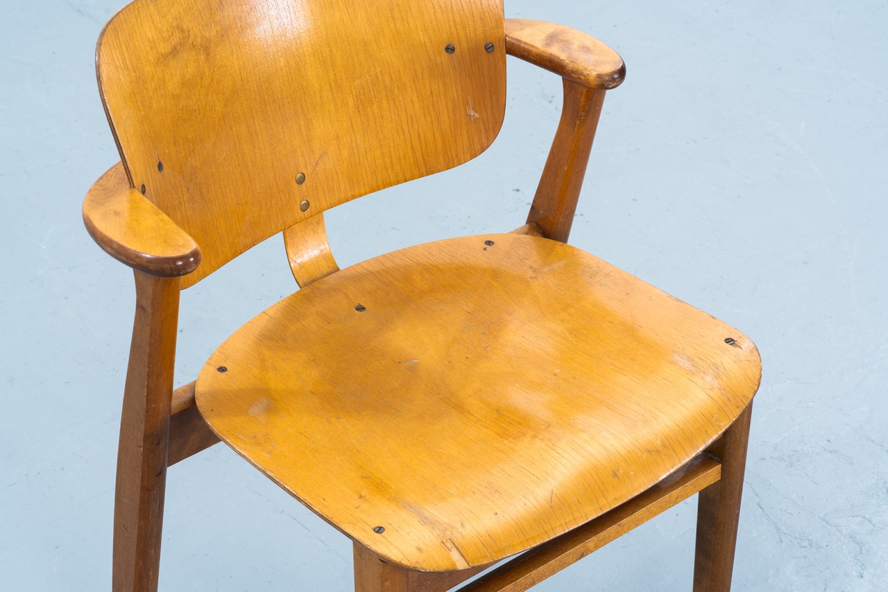 Ilmari Tapiovaara | Domus chair