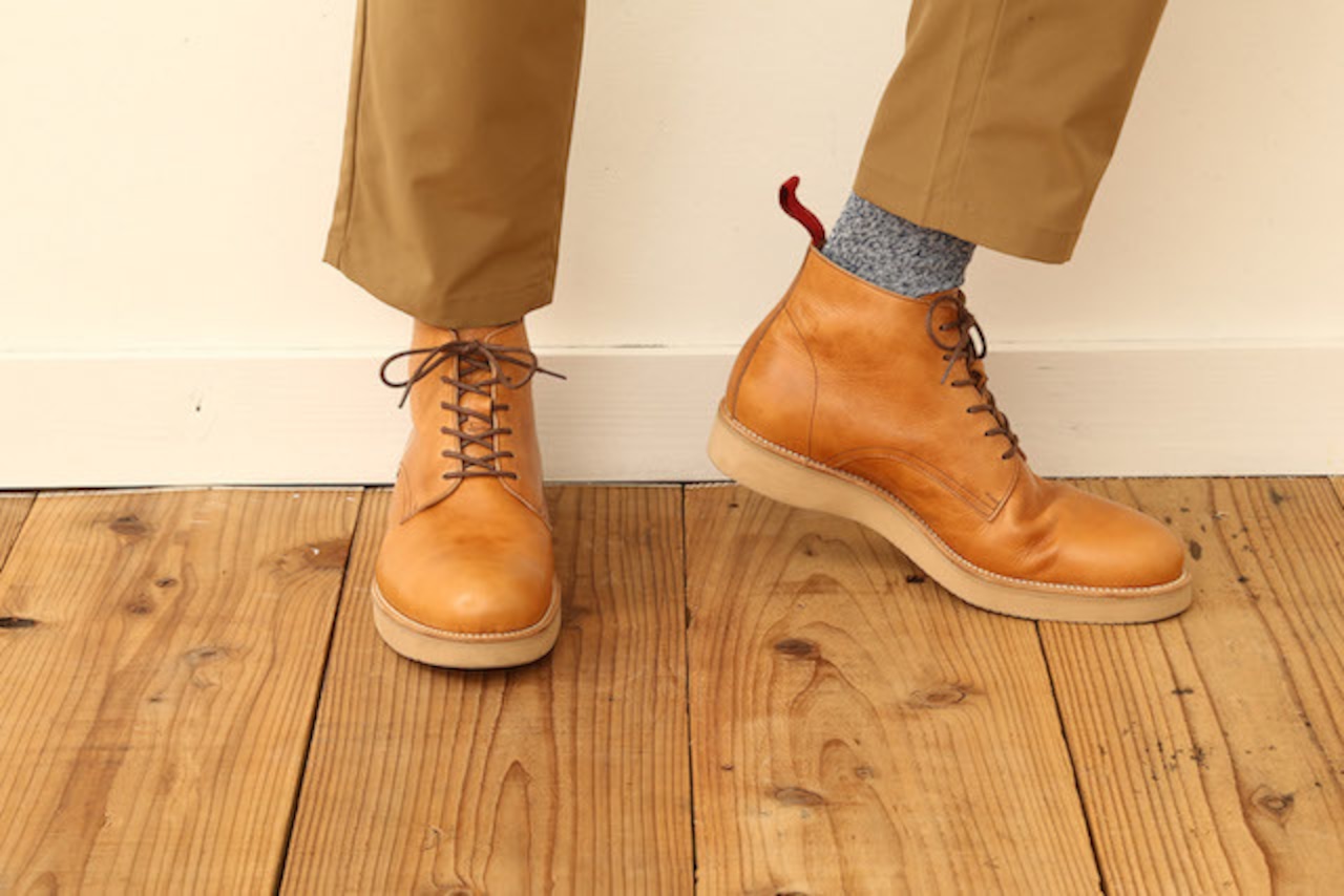 PLAIN TOE CHUKKA (WEDGE SOLE)