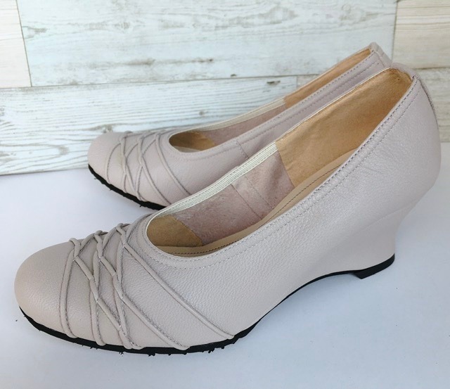 立体幾何学ラインパンプス