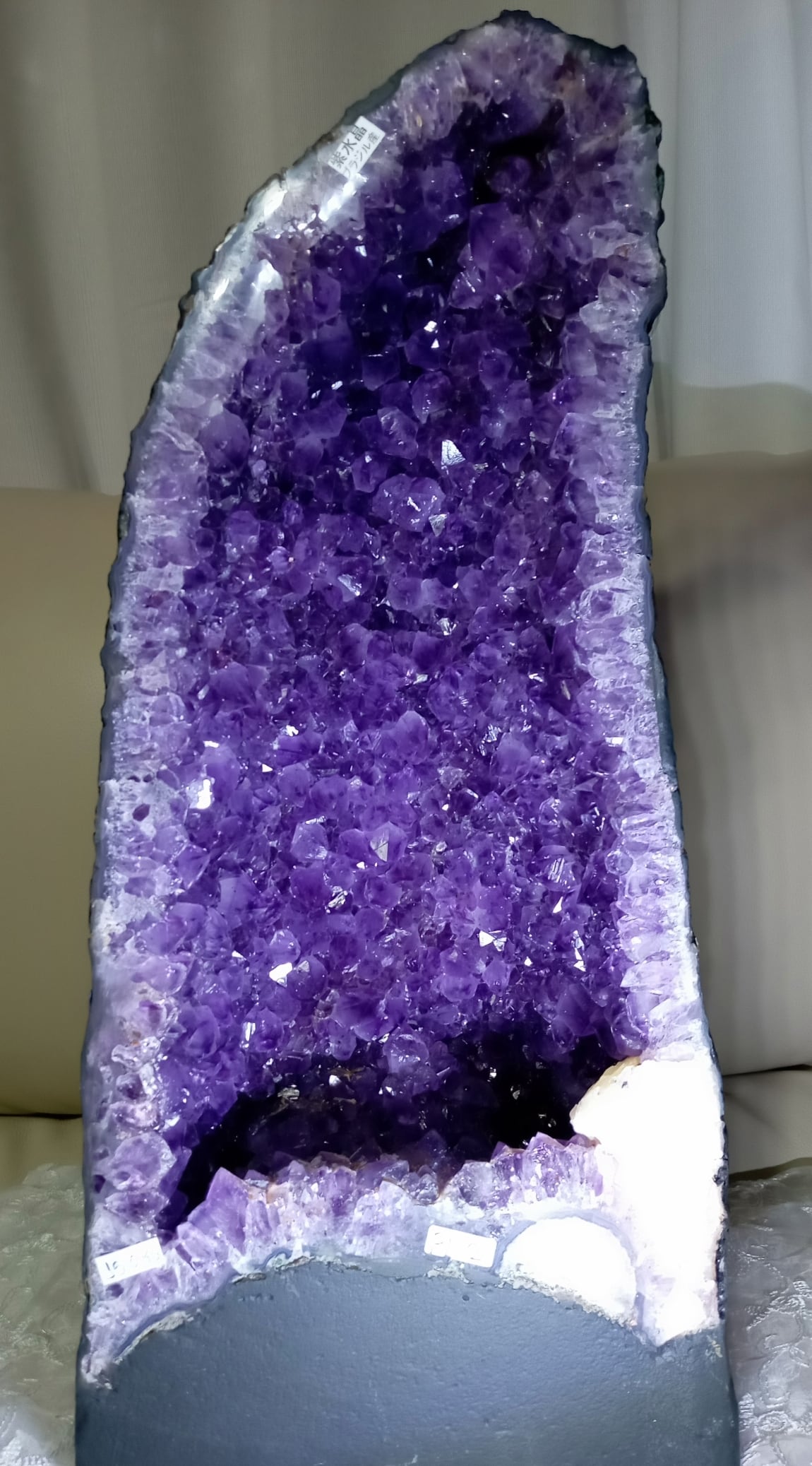 天然石　翡翠　金蟾　金運財運を招き　財が集める　開店置物 天然石 翡翠 金蟾 金運財運を招き 財が集める 開店置物