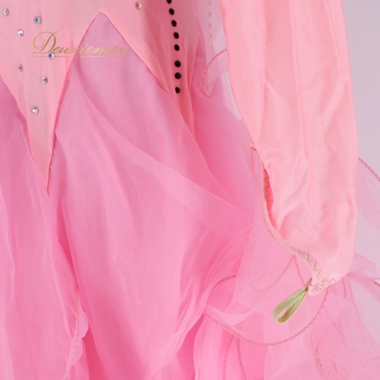 社交ダンス 衣装 スタンダードドレス ワンピース ドレス スタンダード フロート レース フリル デモ 競技 ダンス パーティ 発表会 ピンク 伸縮 明るい かわいい ボリューム ピンク系 フリルドレス 可愛い パーティードレス 女性用 エレガント 競技用服 ピンクワンピース ふんわり 動きやすい ステージ衣装