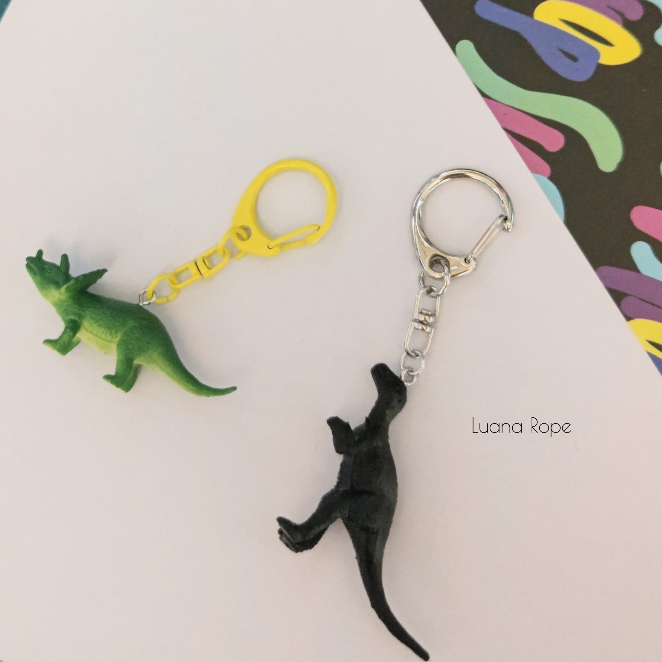 子供が喜ぶ♡ 恐竜 キーホルダー バッグチャーム | Luana Rope