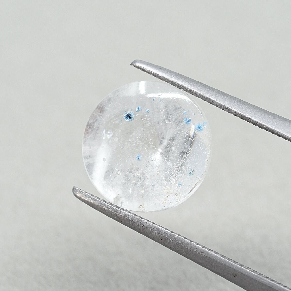ギラライトインクォーツ 2.70ct 特殊ラウンド | One Loose ギラライトインクォーツ 2.70ct 特殊ラウンド | One Loose