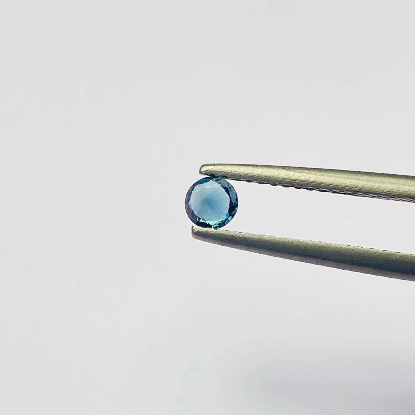 レアストーン サファリン