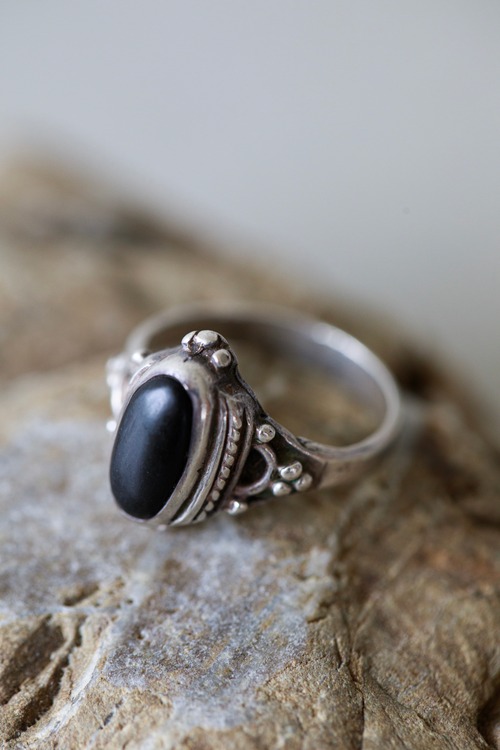 Black Onyx .900 Silver Ring (c. 1940s–1960s, Gutierrez, Mexico)