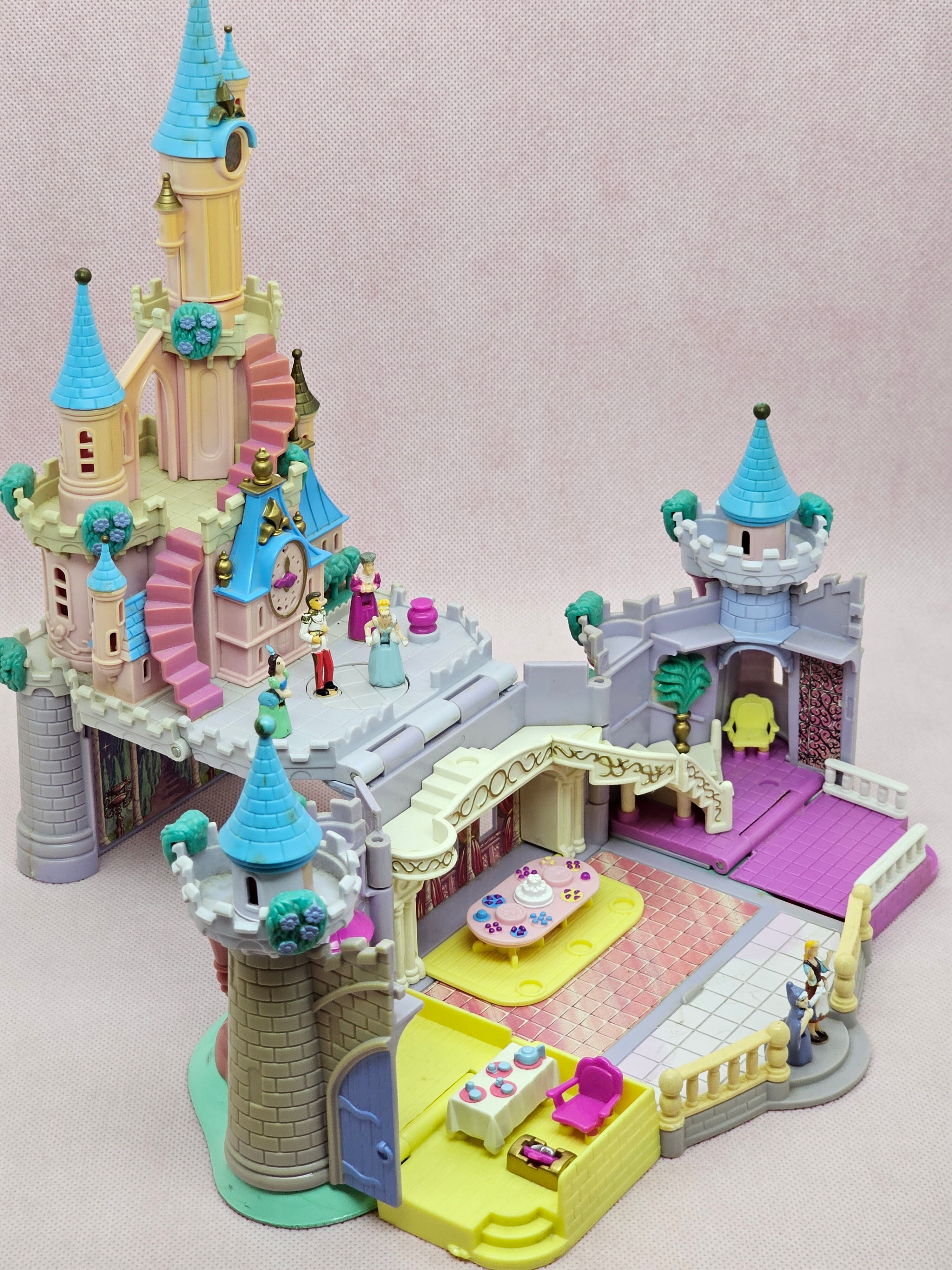 ディズニー ライトアップシンデレラ城 ライトアップ可