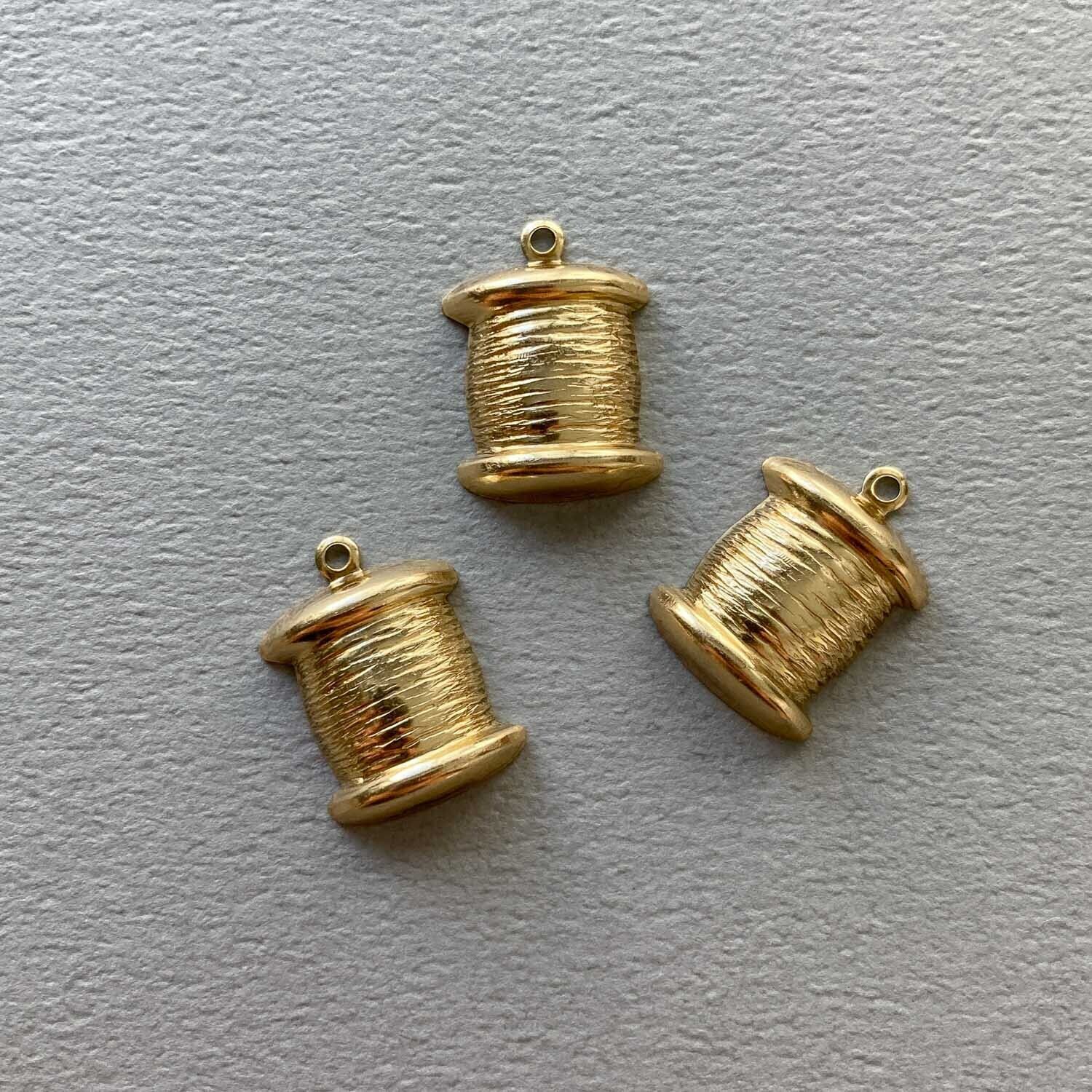 最終入荷〉USA真鍮 糸巻きモチーフチャーム | Dua-アクセサリーパーツ