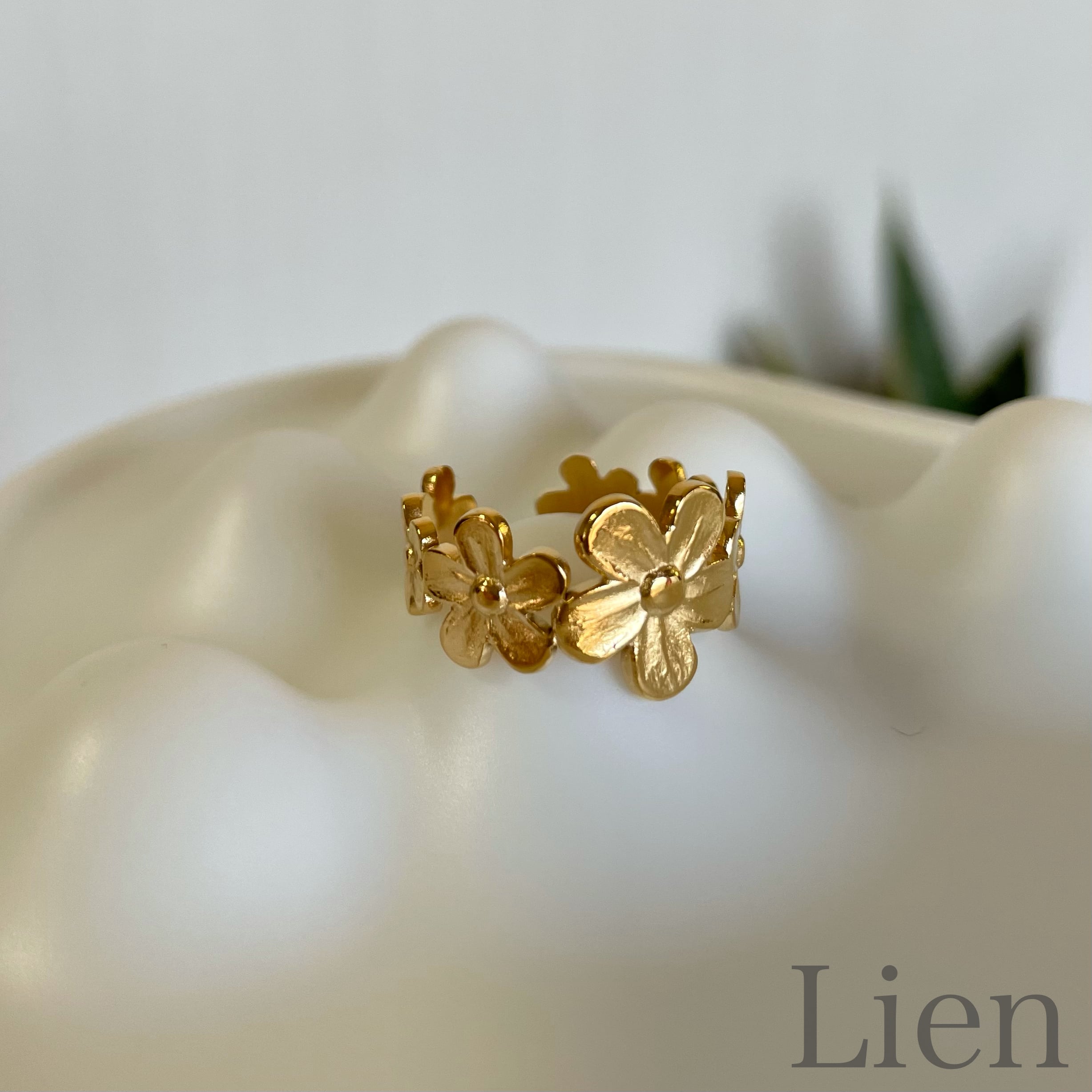 プルメリア フラワー リング サイズフリー 201◇つけっぱなし!OK