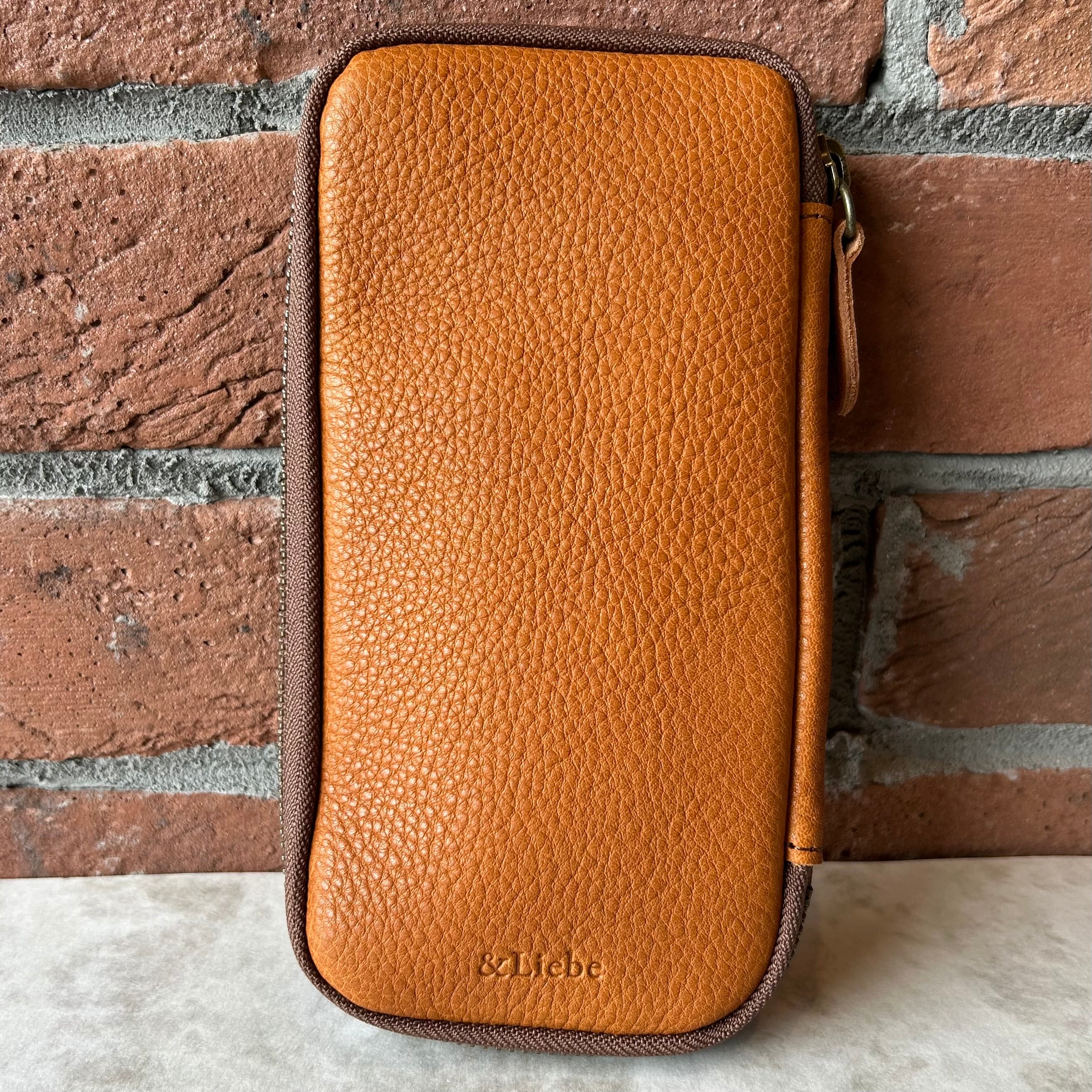 ＆Liebe「文具にこだわる人のジップペンケース（ぺブルヌメ革）」／3本