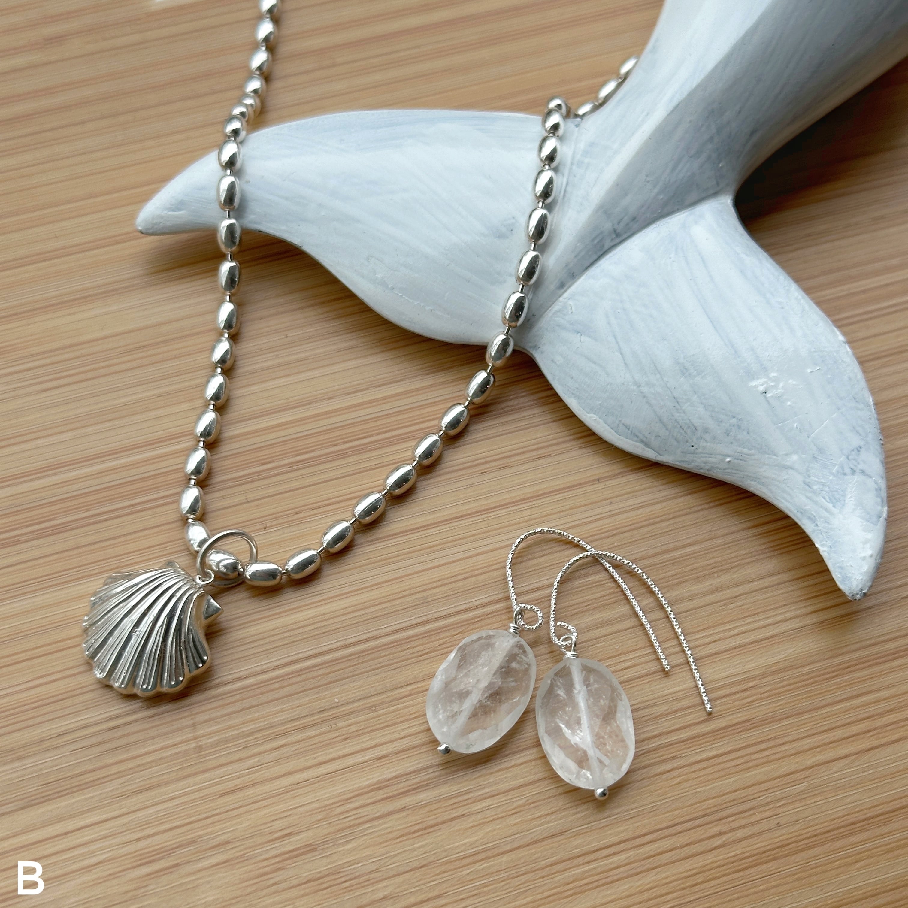 lagoon original ヒマラヤ水晶 フック ピアス | 【公式通販】鎌倉の