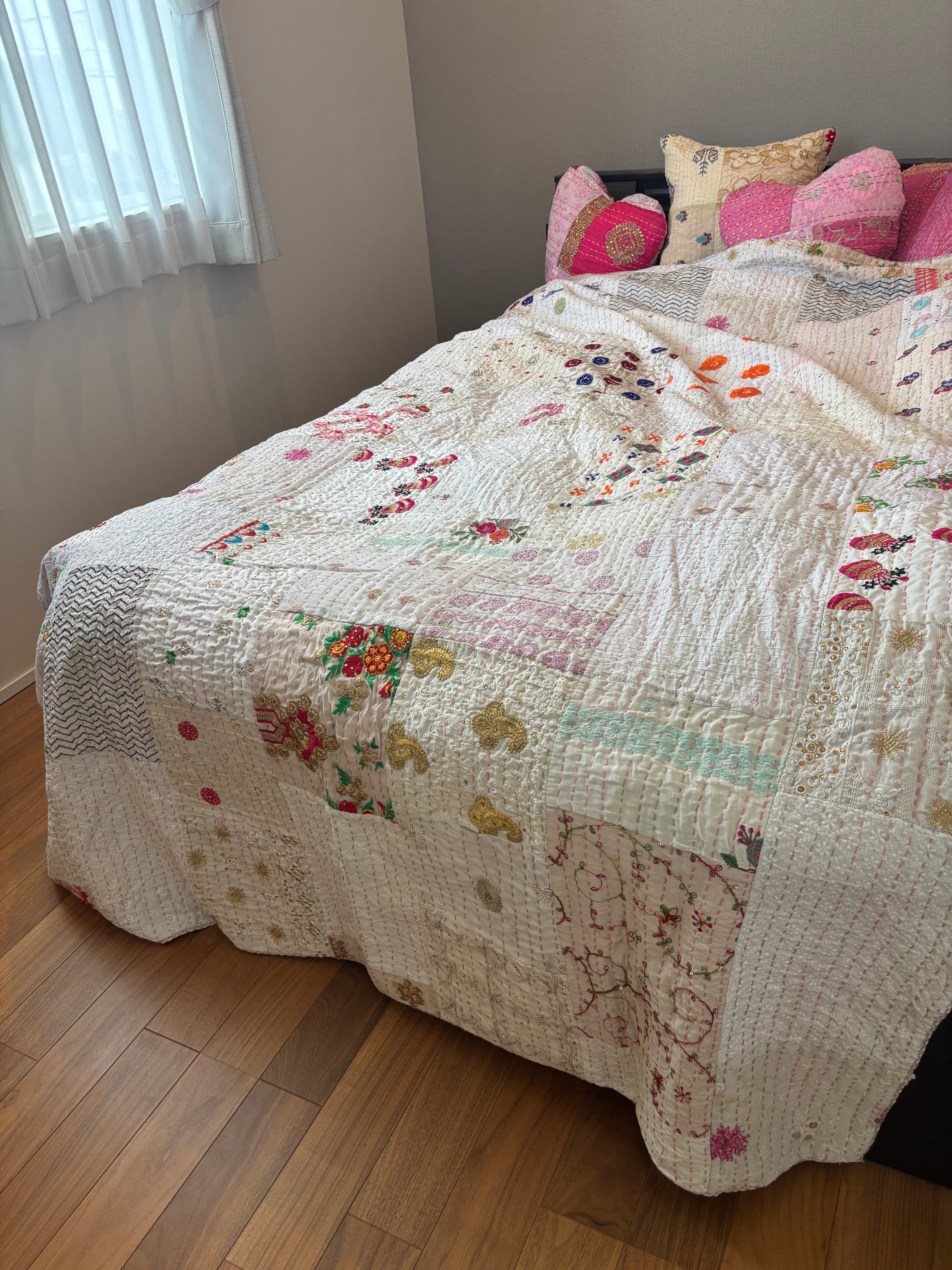 インド　カンバディアキルト　ダブルサイズ　キングサイズ　アイボリー Sweet Garden カンバディアキルト専門店