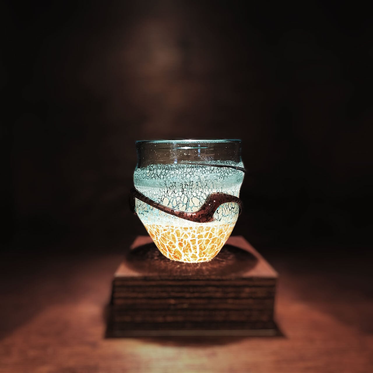 me_rinＮｏ1757 琉球ガラスフリット✨黒っぽいエメラルド＆オレンジ me_rinNo1757 琉球ガラスフリット✨黒っぽいエメラルド＆オレンジ