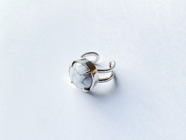 【online限定】 planet ring -howlite-