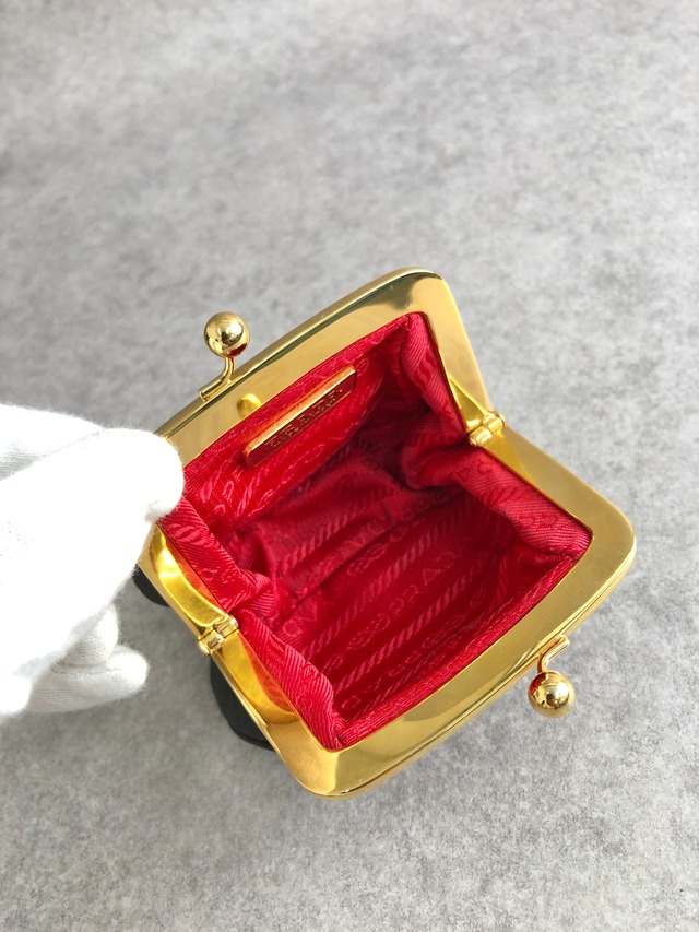 PRADA プラダ 財布 ブラック トライアングルロゴ サテン がま口 コインケース vintage ヴィンテージ オールド 7myyux