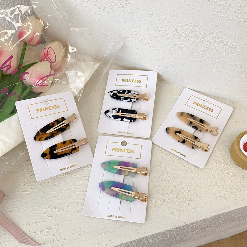 ヘアアクセサリー サマーサイドレッドトップス 夏物 ブラック・アイド・ピーズ55378148285