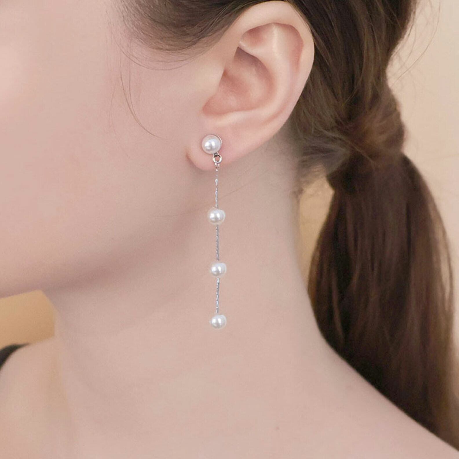 4連　パール　ドロップイヤリング　スウィング　ロングイヤリング　普段使い　パーティー　韓国製