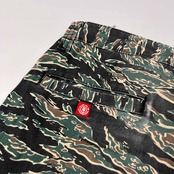 ELEMENT エレメント タイガーカモ 迷彩 カモフラ ハーフパンツ ショートパンツ サイズ 30 /メンズ/ショーツ