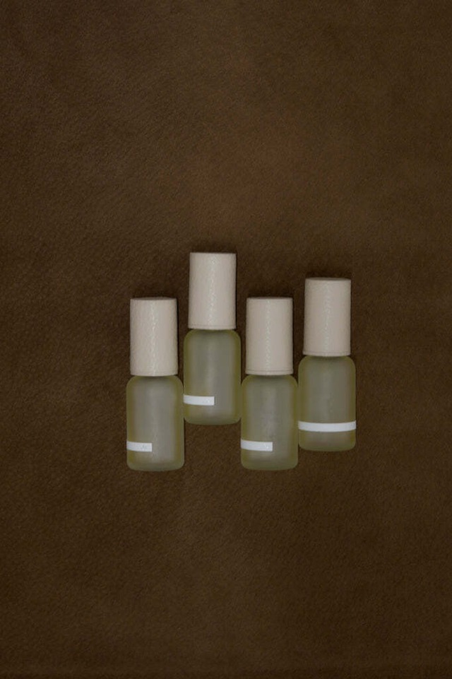 _Fot - fragrance spray 02：02｜天然精油／フランキンセンス・ミルラ／30ml／レザーキャップ／日本製