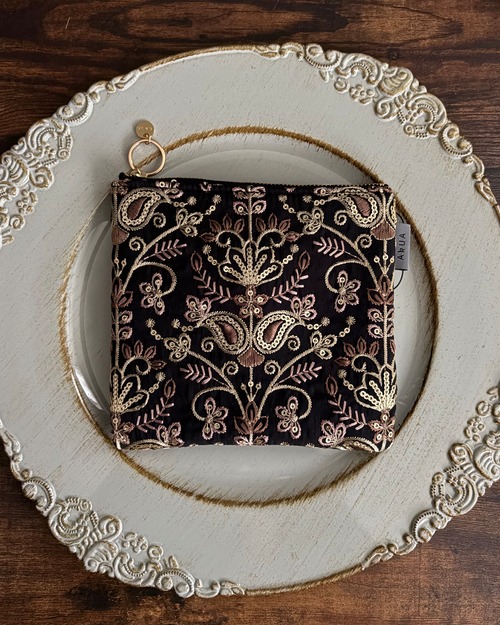 刺繍ファブリック スクエアポーチ